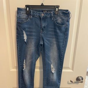 Iris Jeans Distressed Skinny size 9